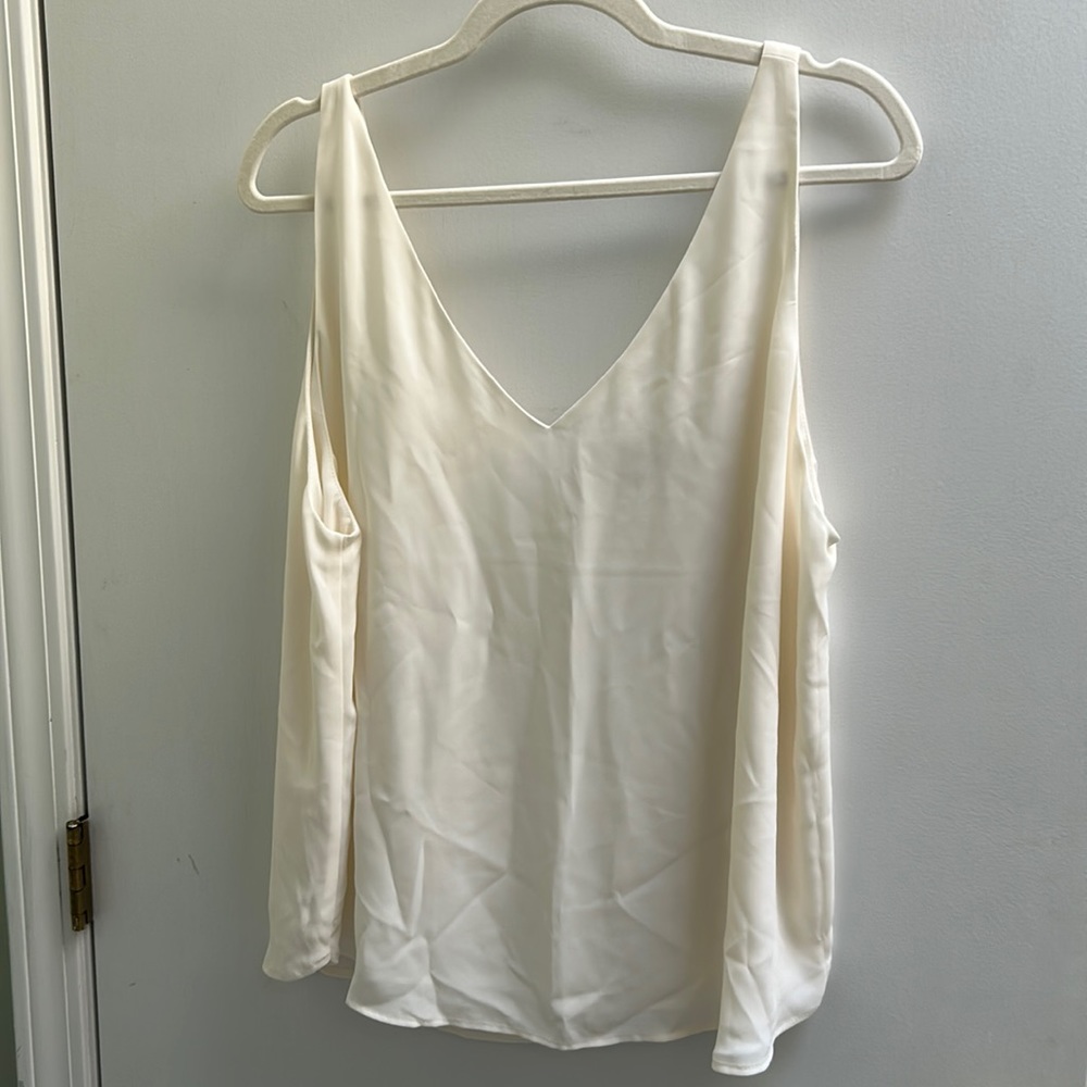 Loft Women’s beige XL tank top